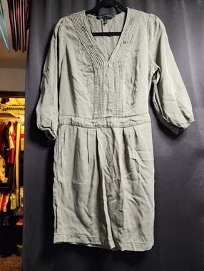 🤍 WHITE HOUSE BLACK MARKET Olive Green Dress (Size 12)